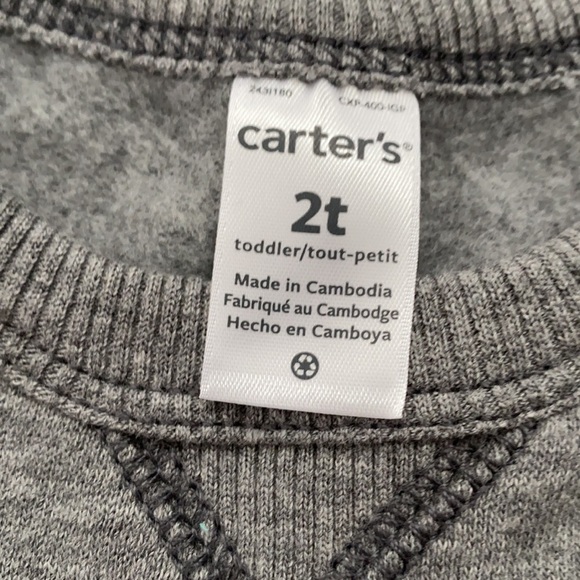Carter’s sweatshirt 2T - Picture 4 of 4